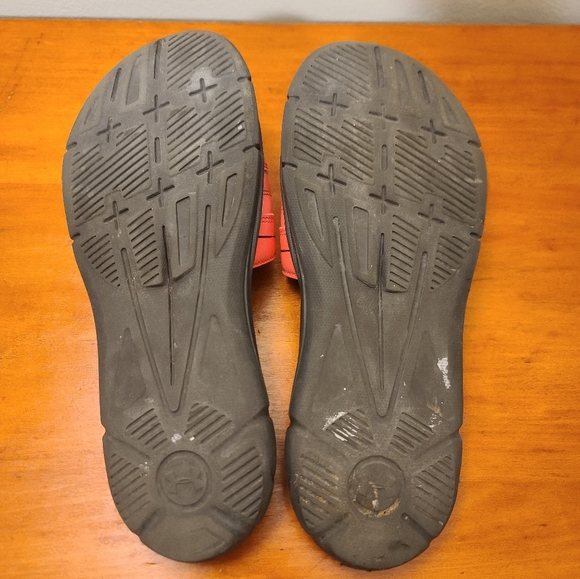 Under Armour 4D Foam Slides Sandals Size 8 Pink - Picture 3 of 6